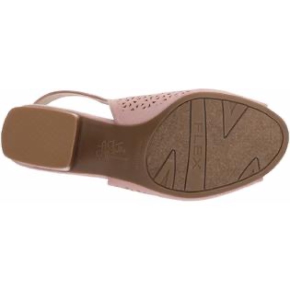 Lifestride Women's Relay 2 Ballet Flat - Picture 4 of 4